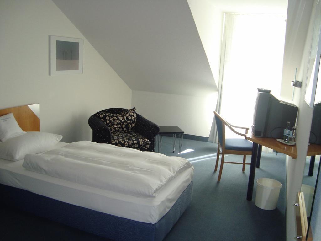 PRIMA Hotel Havelland Groß Kreutz Esterno foto